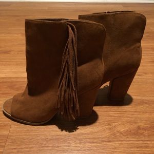 Dolce Vita Booties (Size 9.5)